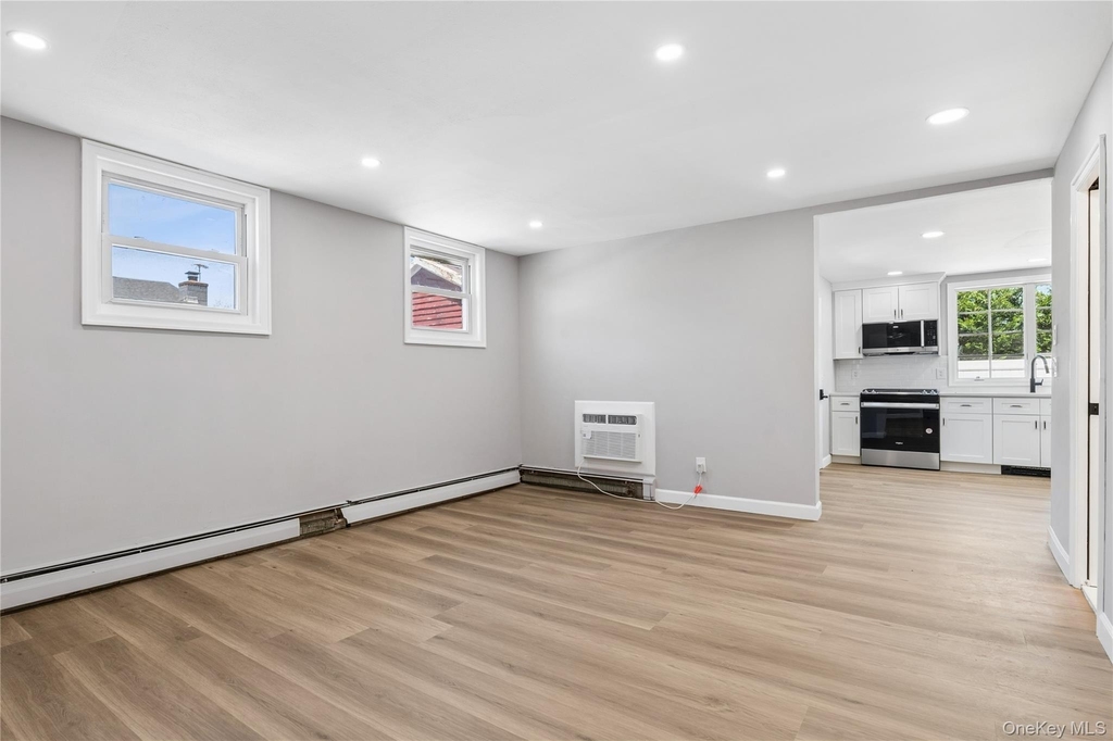 11 Park Avenue - Photo 9
