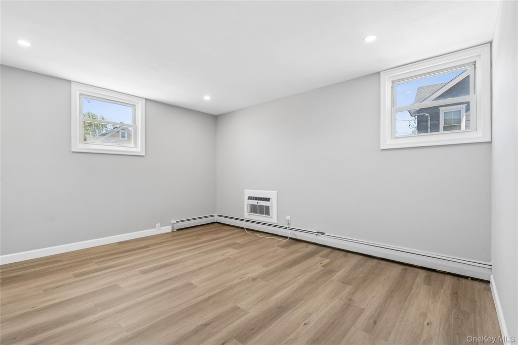11 Park Avenue - Photo 10