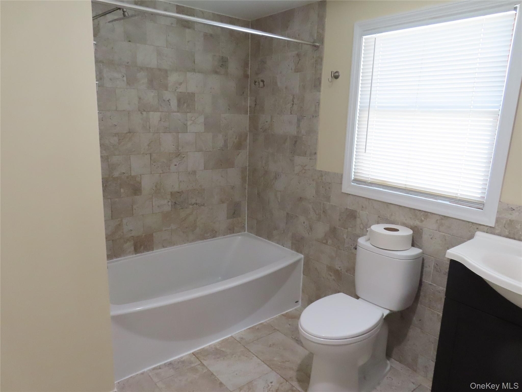 94 Neptune Avenue - Photo 8