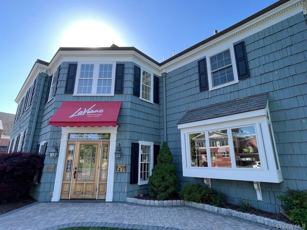 10 Colonial Avenue - Photo 17