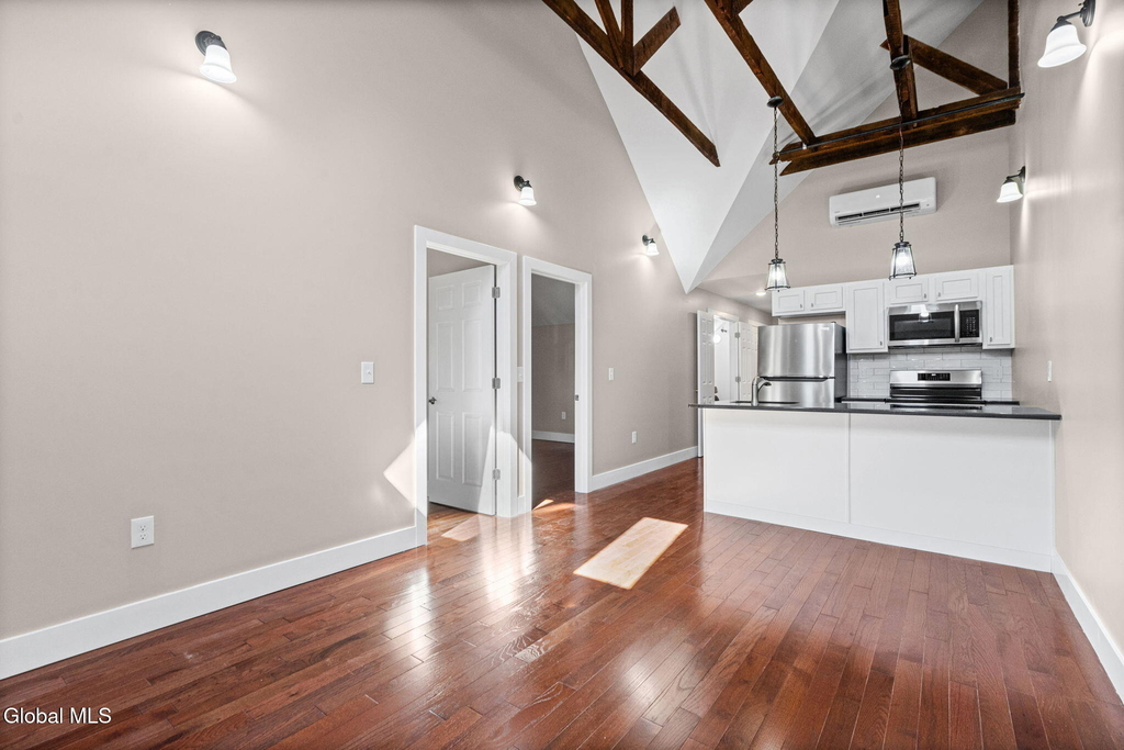 521 Warren Street - Photo 34
