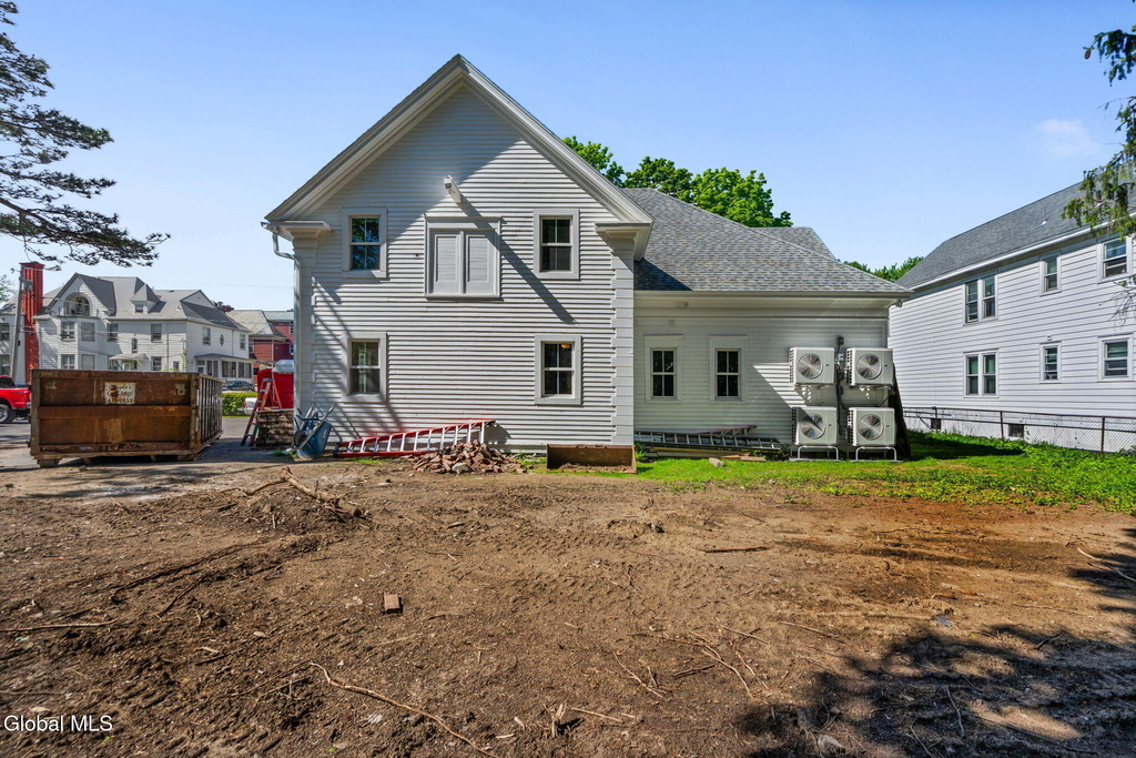 521 Warren Street - Photo 46