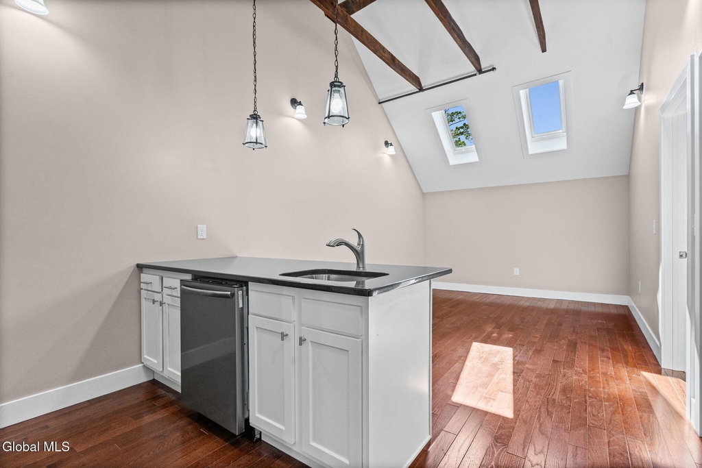 521 Warren Street - Photo 36