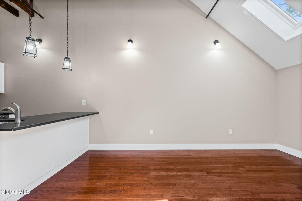 521 Warren Street - Photo 28