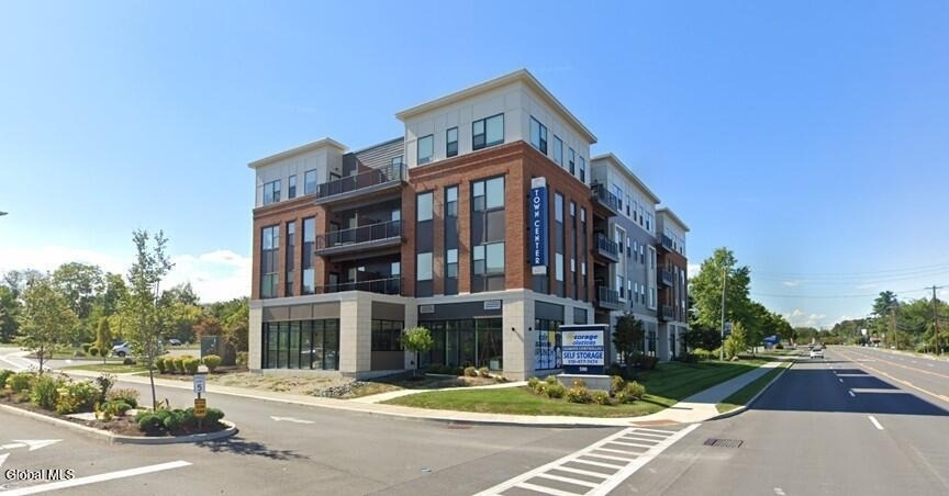 578 Columbia Turnpike - Photo 0