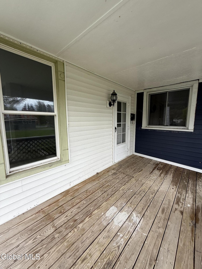 53 S Park Street - Photo 2