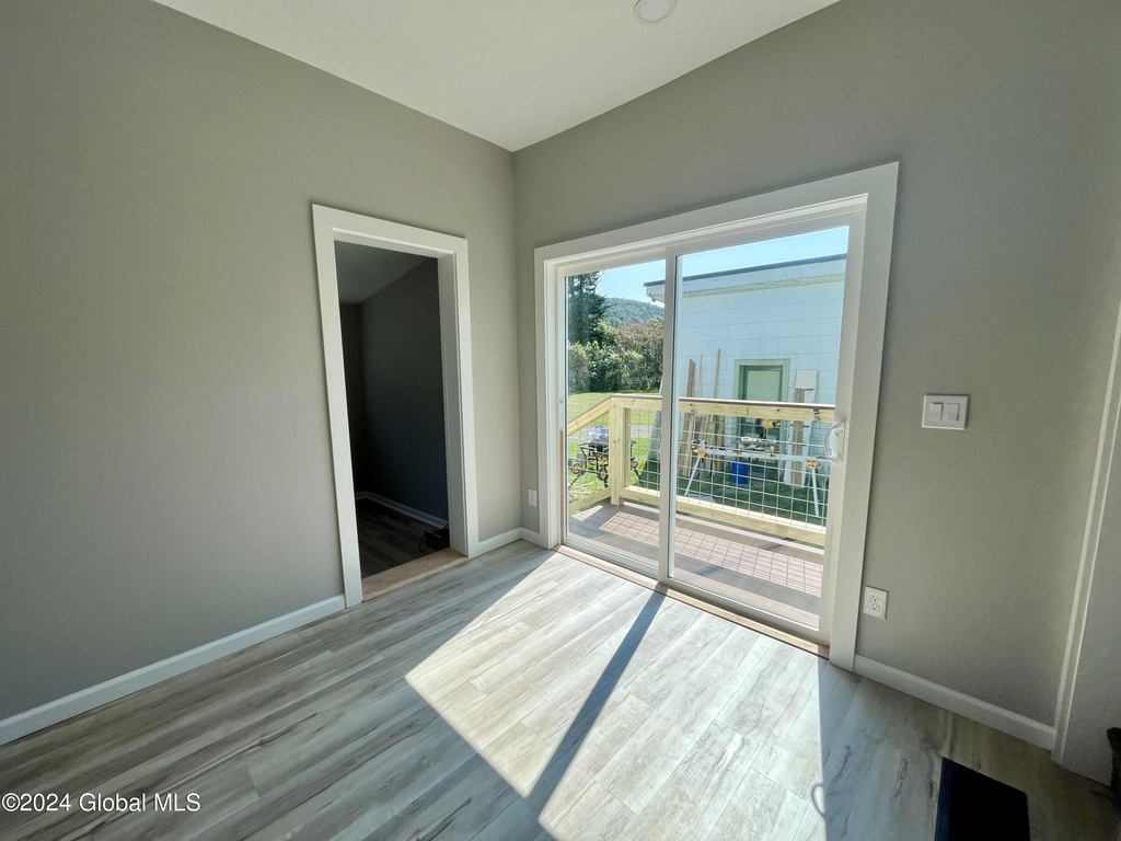 53 S Park Street - Photo 10