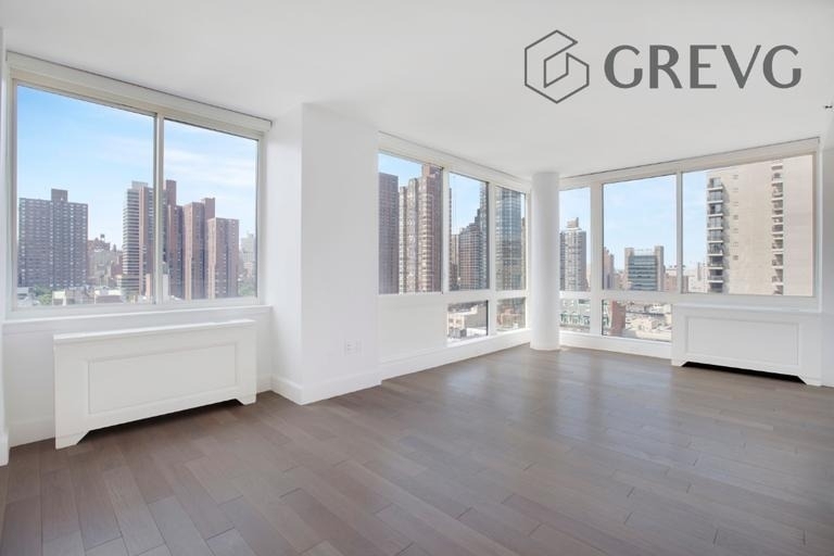 389 E 89th Street - Photo 3