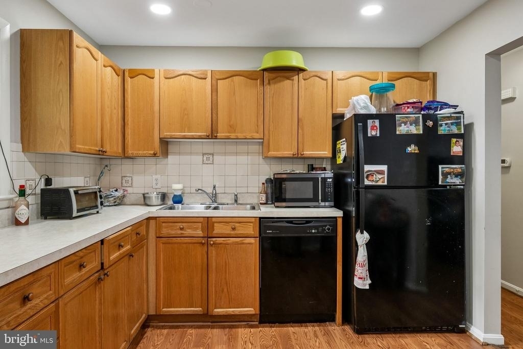 13911 Mapledale Avenue - Photo 2