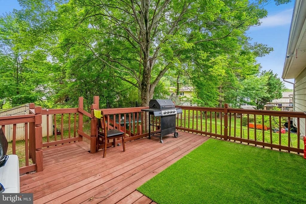 13911 Mapledale Avenue - Photo 21