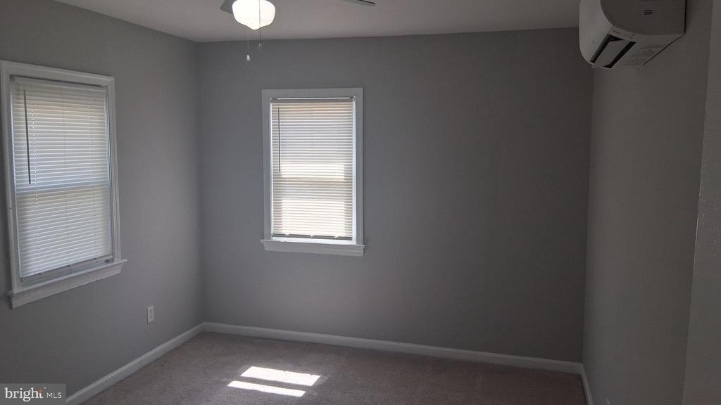 286 4th Avenue - Photo 4
