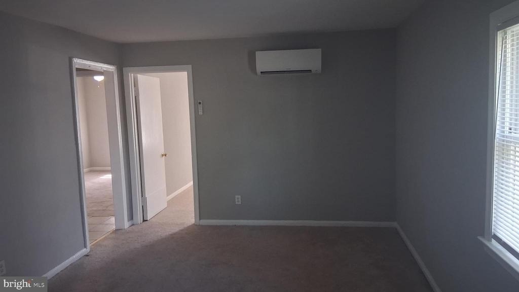 286 4th Avenue - Photo 2