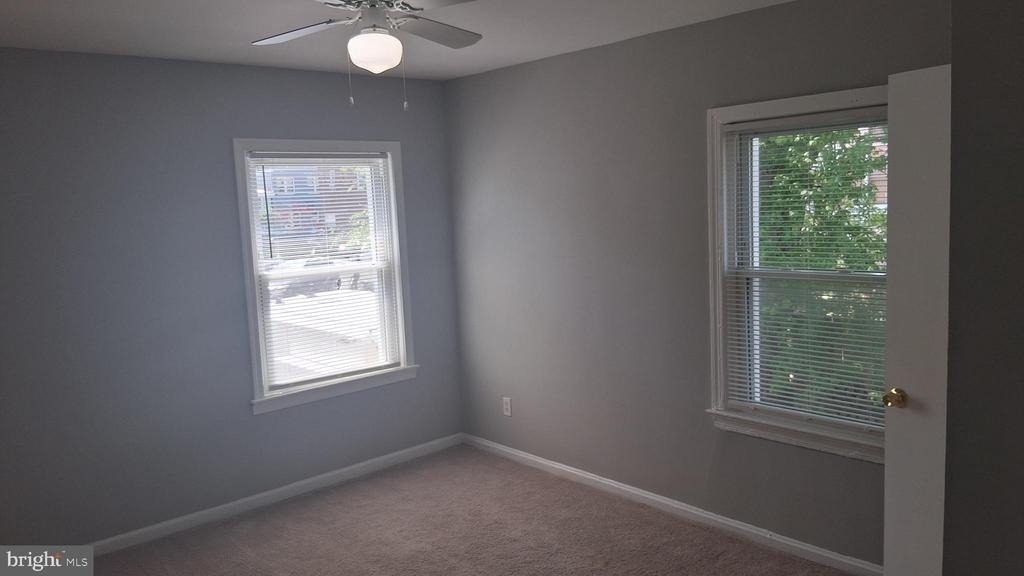 286 4th Avenue - Photo 3