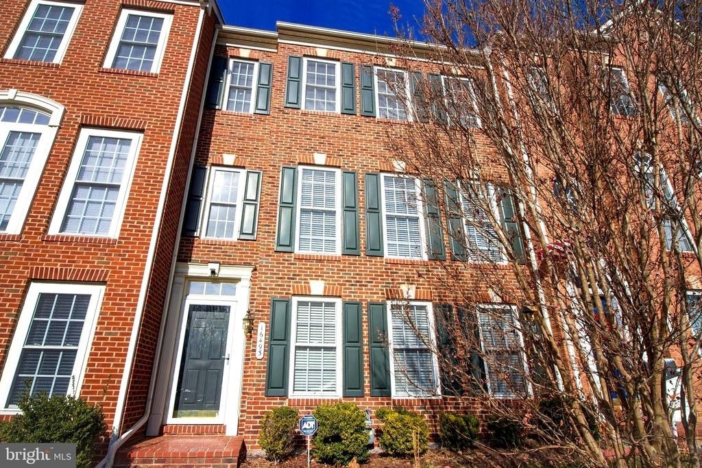 16493 Steerage Circle - Photo 0