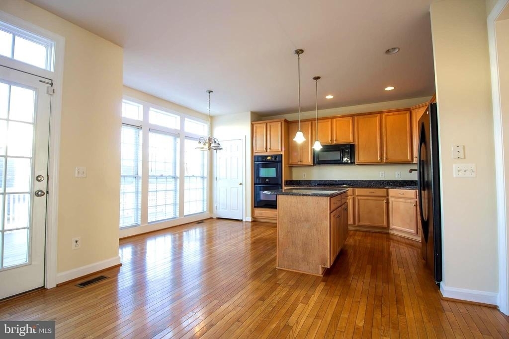 16493 Steerage Circle - Photo 12