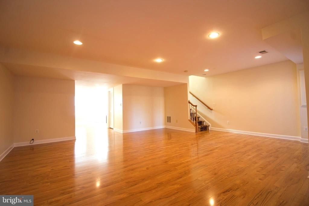 16493 Steerage Circle - Photo 17