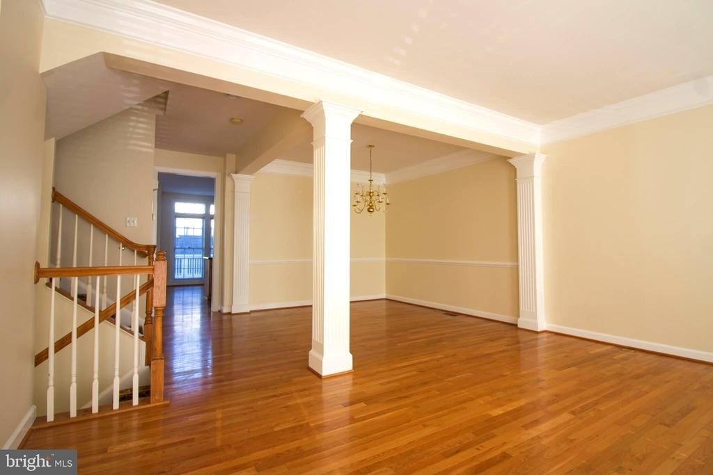 16493 Steerage Circle - Photo 8