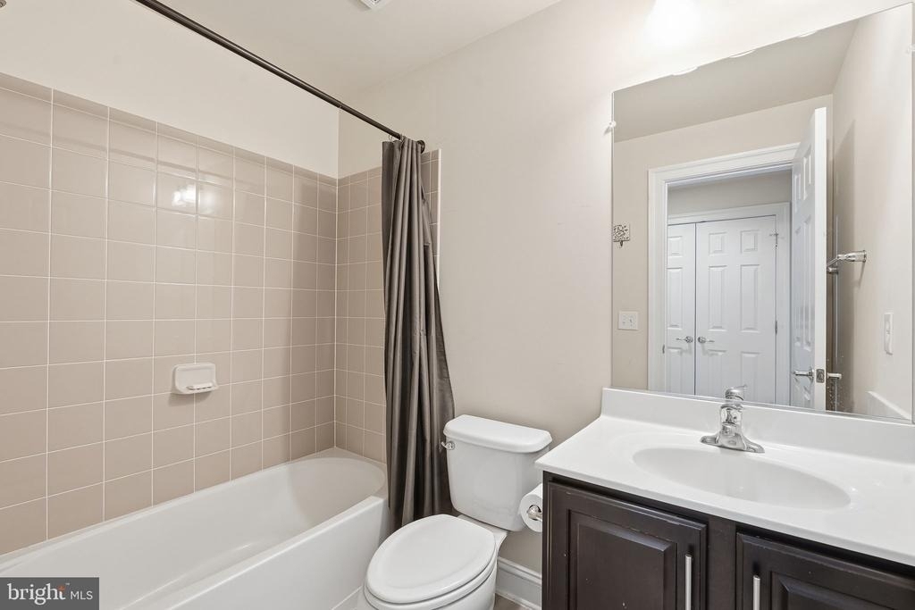20661 Erskine Terrace - Photo 32