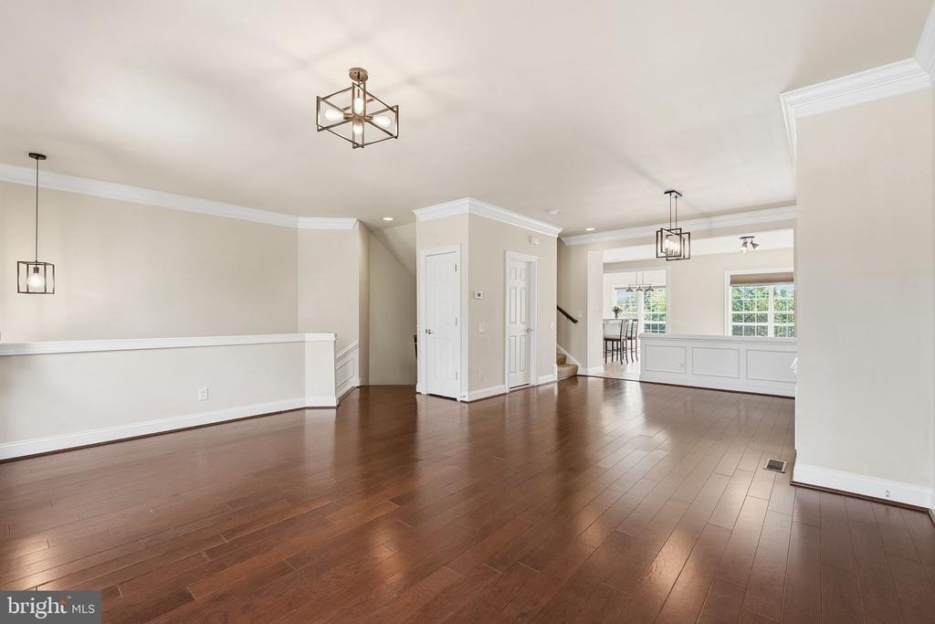 20661 Erskine Terrace - Photo 3