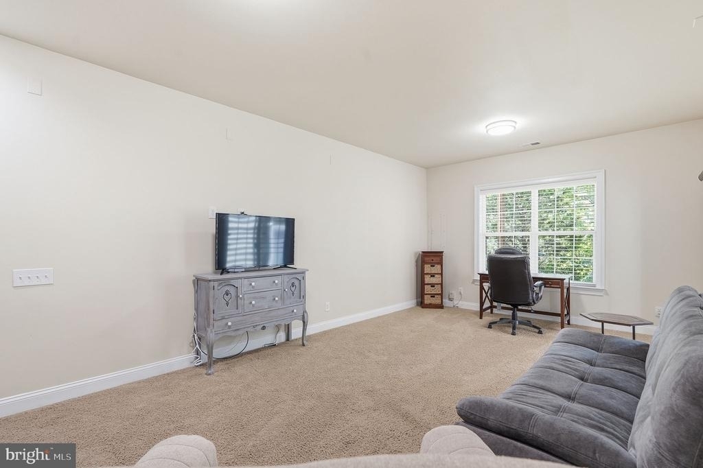 20661 Erskine Terrace - Photo 33