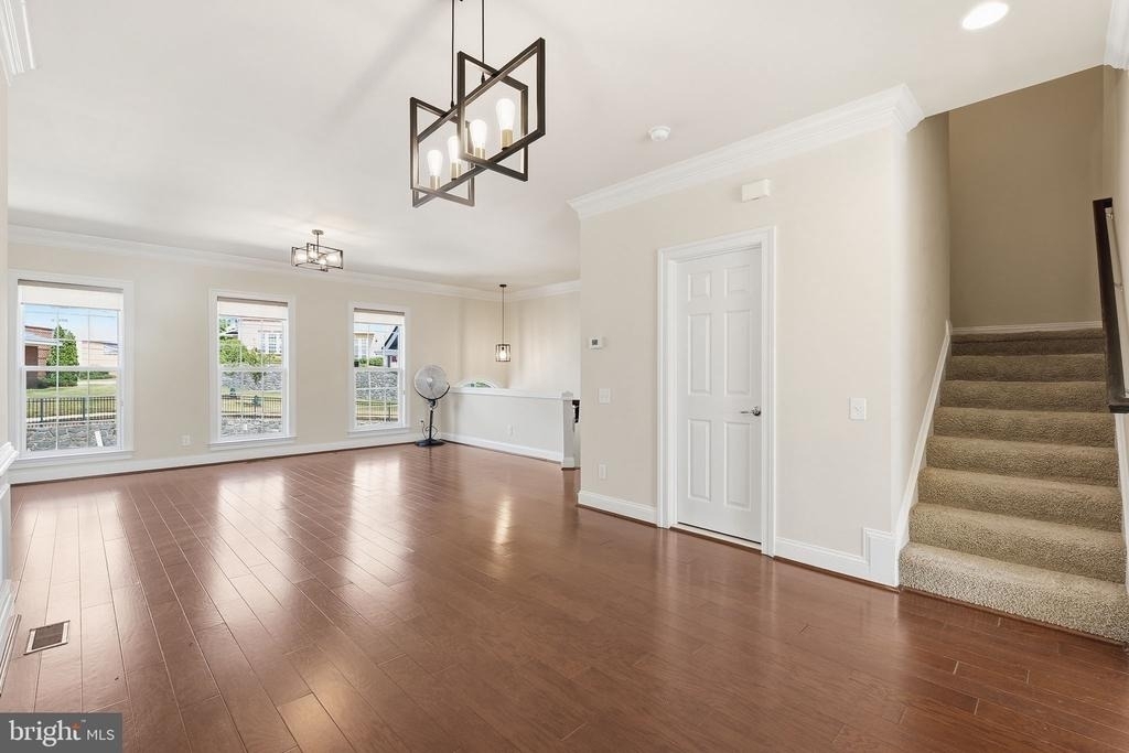 20661 Erskine Terrace - Photo 13