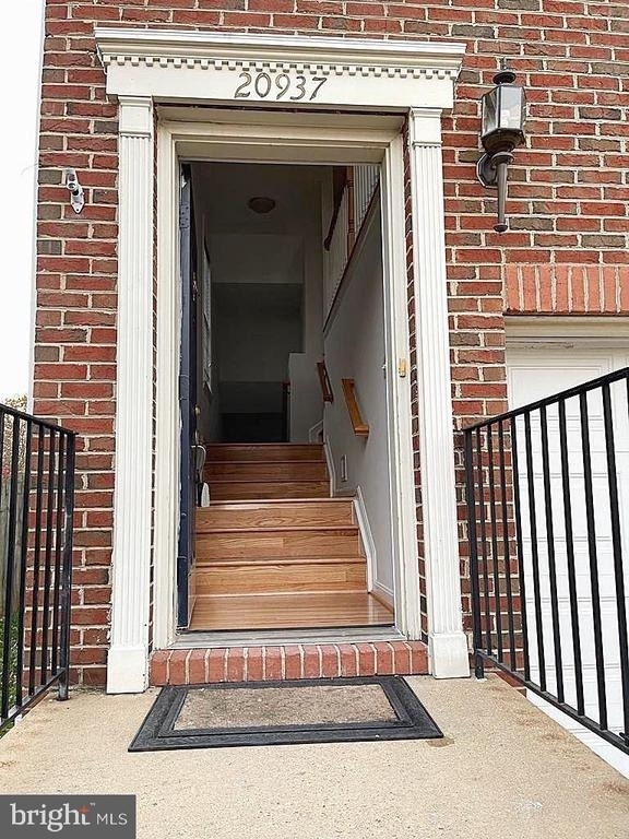 20937 Sandian Terrace - Photo 2