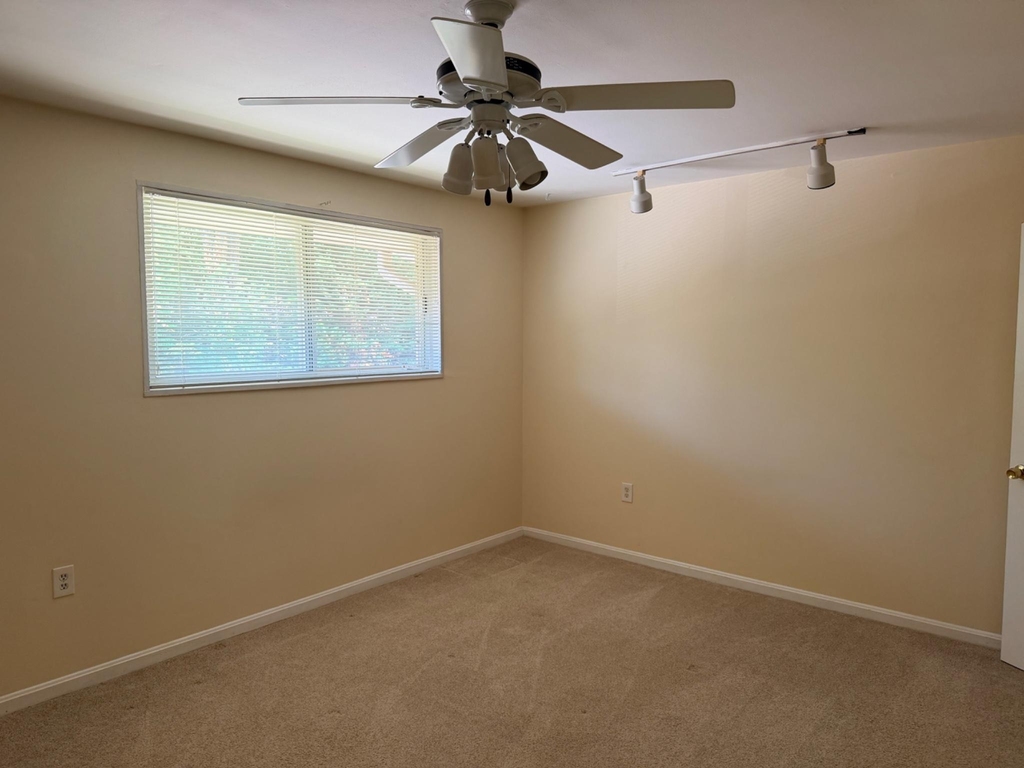 2839 Kalmia Lee Court - Photo 11