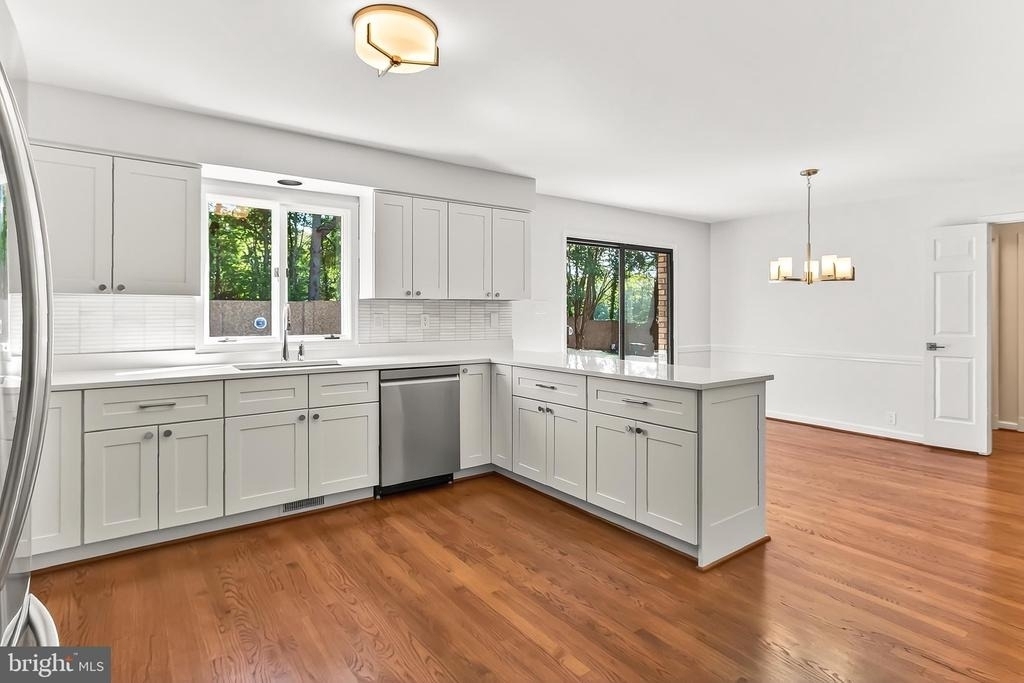 6294 Dunaway Court - Photo 14