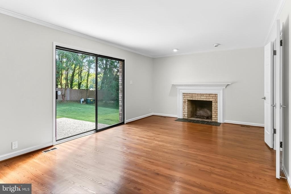 6294 Dunaway Court - Photo 24