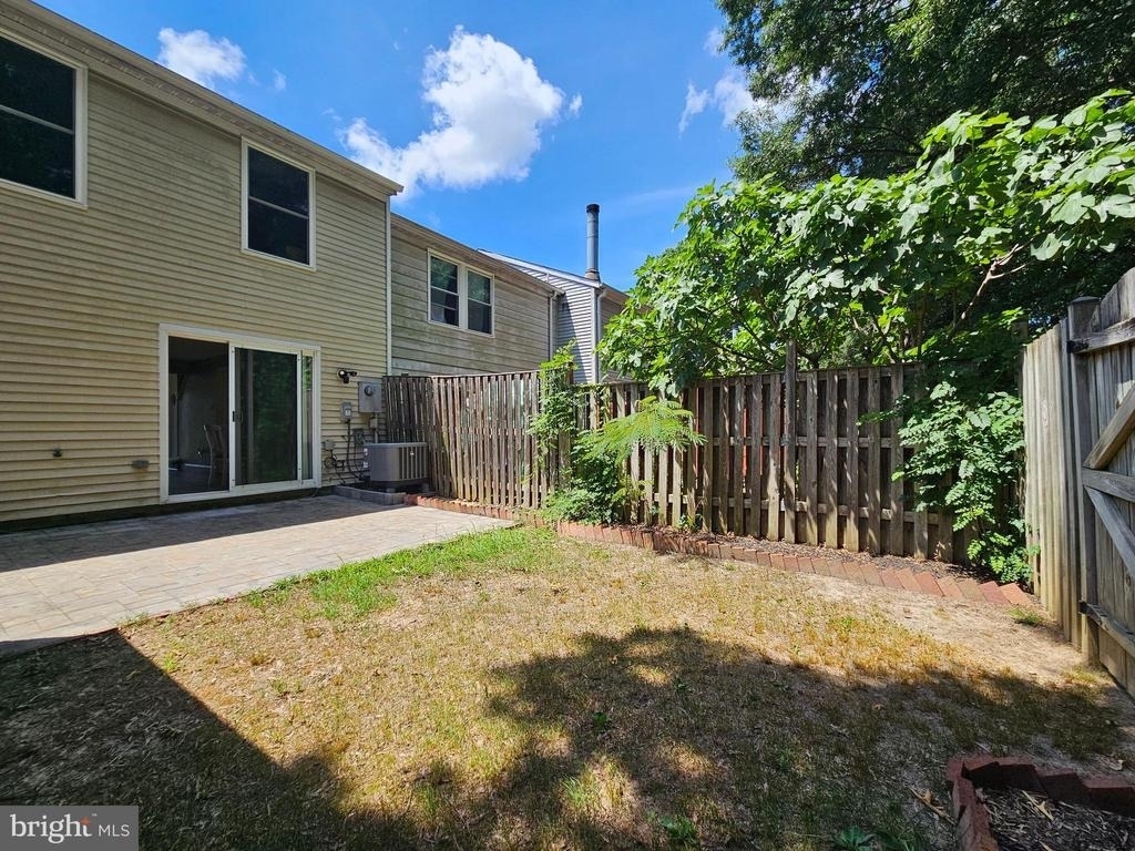 6902 Villa Del Rey Court - Photo 28