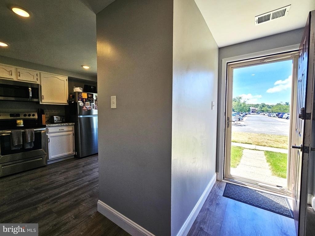6902 Villa Del Rey Court - Photo 5