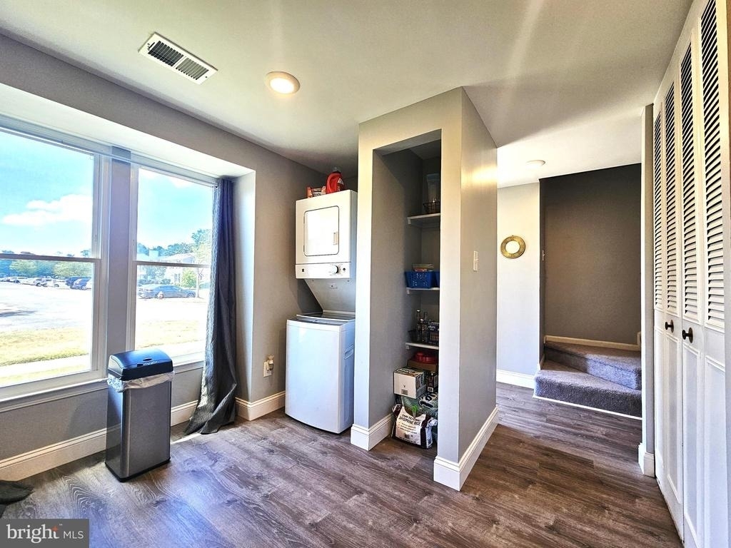 6902 Villa Del Rey Court - Photo 4
