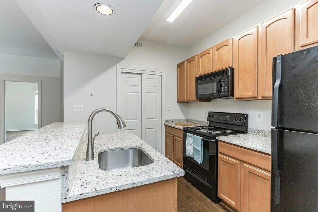 12150 Penderview Terrace - Photo 2
