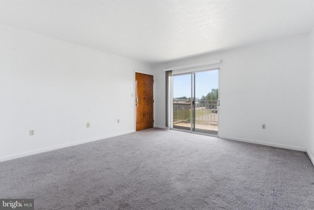 820 Locust Street - Photo 4