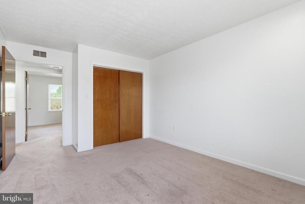 820 Locust Street - Photo 12