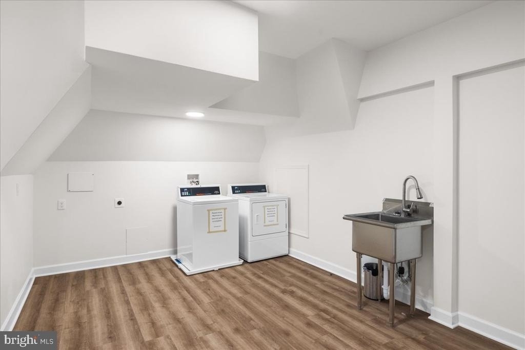 380 Broadview Avenue - Photo 13