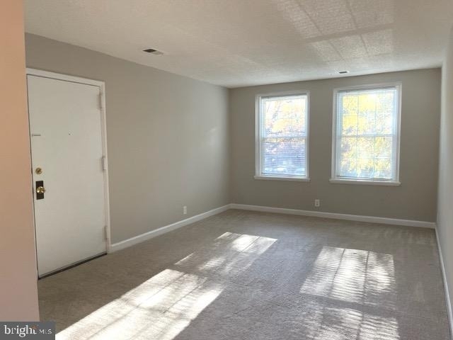 2983 S Columbus Street - Photo 1