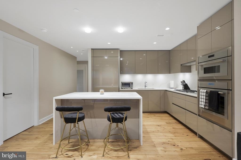 1781 Pierce Street N - Photo 6