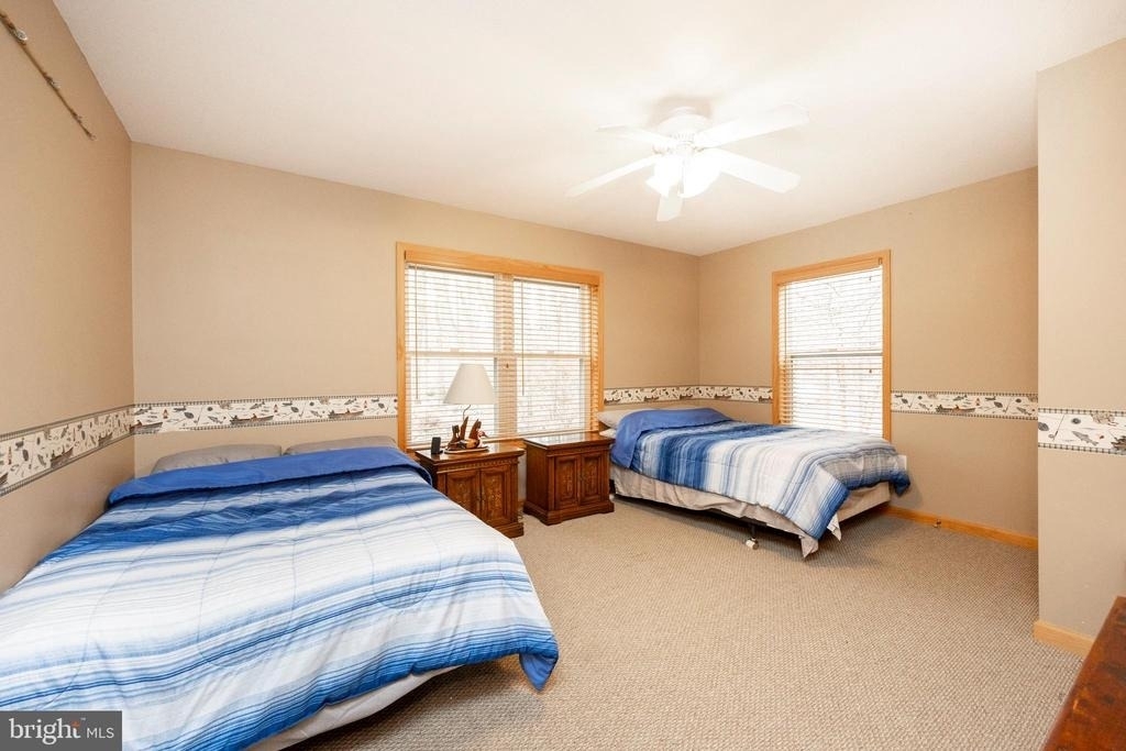 1212 Acacia - Photo 35