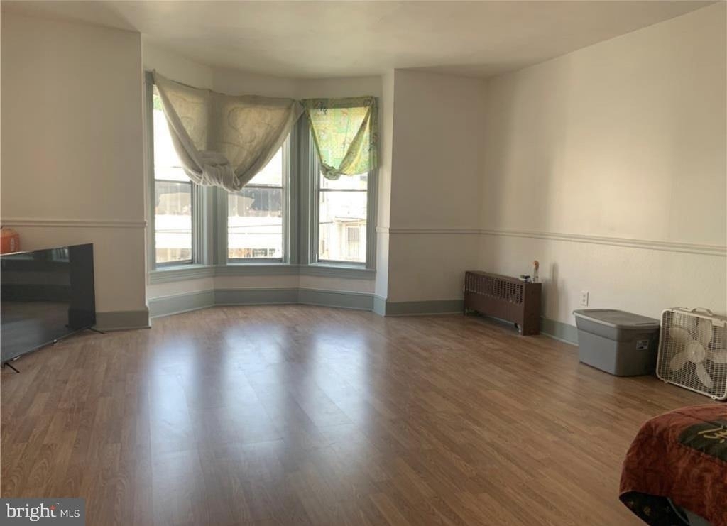 234 E Mauch Chunk Street - Photo 2