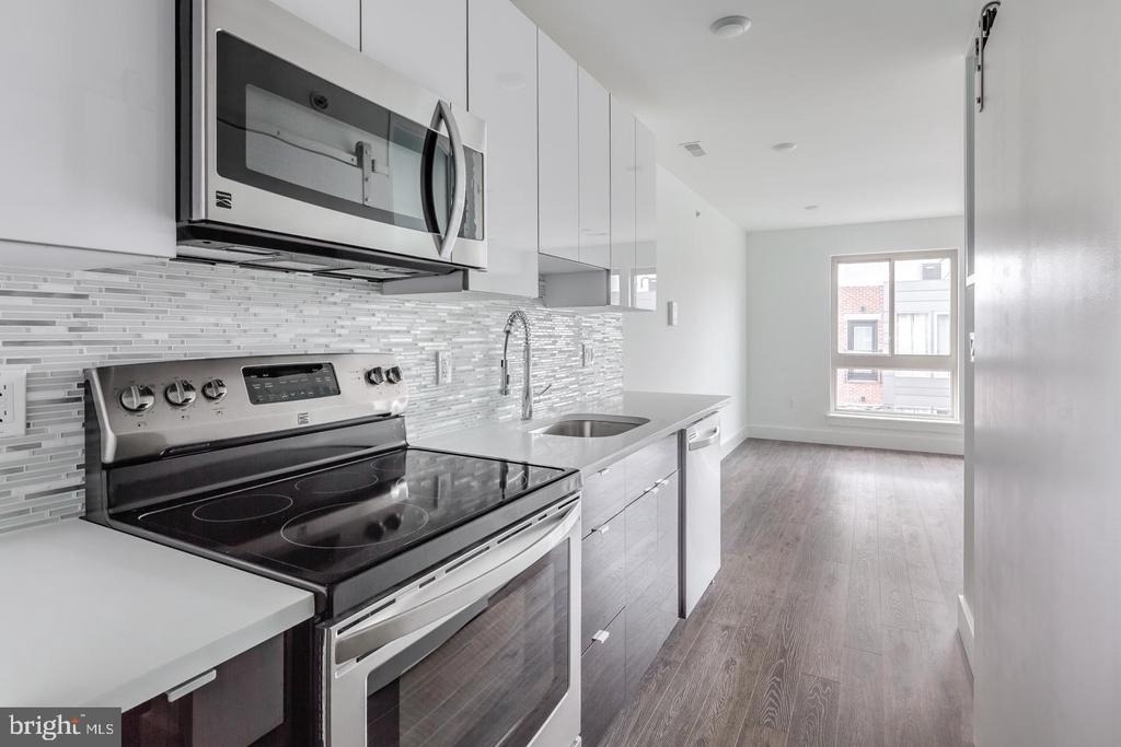 1155 S 15th Street - Photo 0