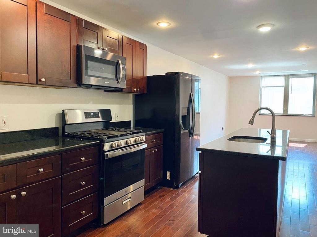 1816 N Front St - Photo 8