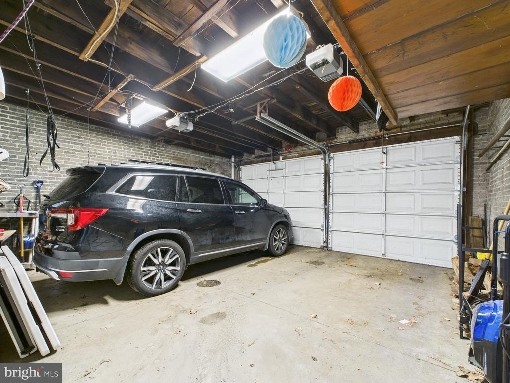 4635 Spruce Street - Photo 10