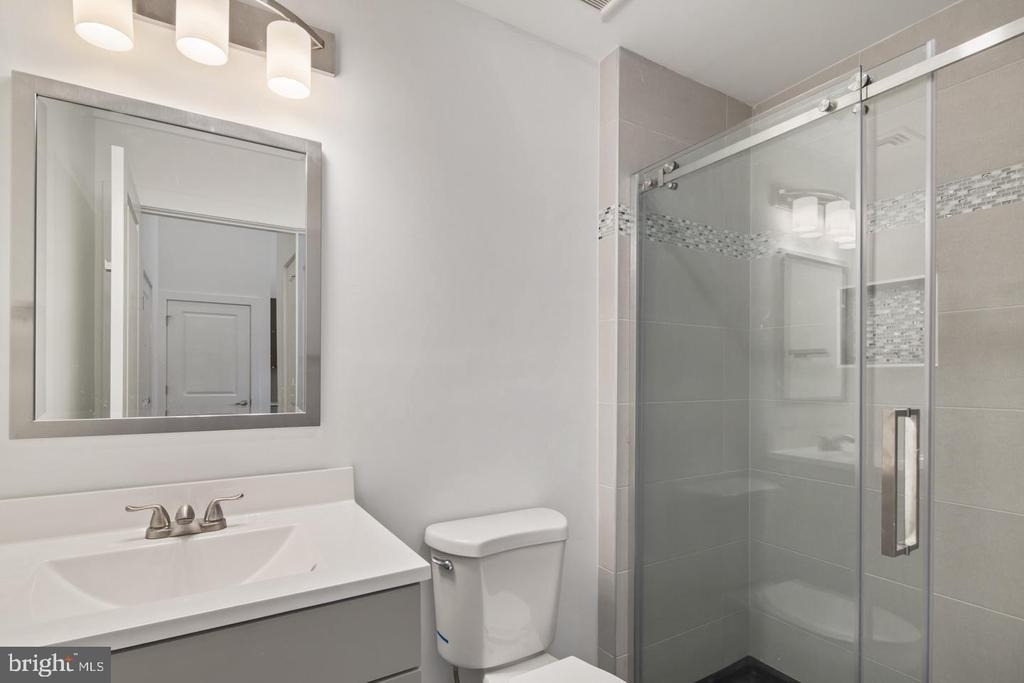 1705 Jackson Street - Photo 5