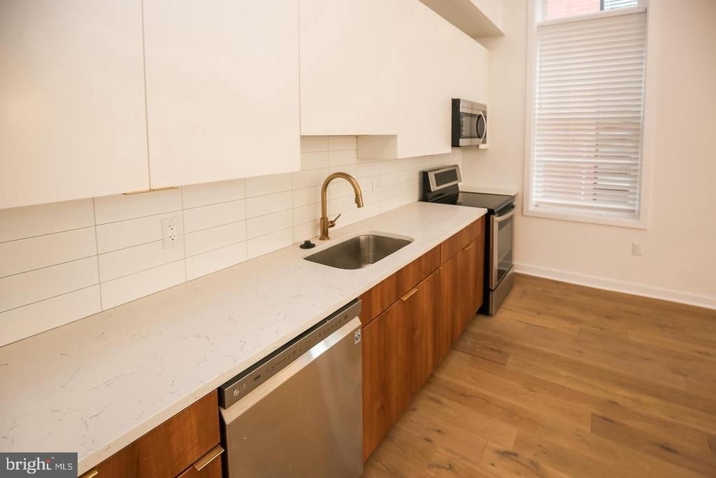 1416 Frankford Avenue - Photo 4