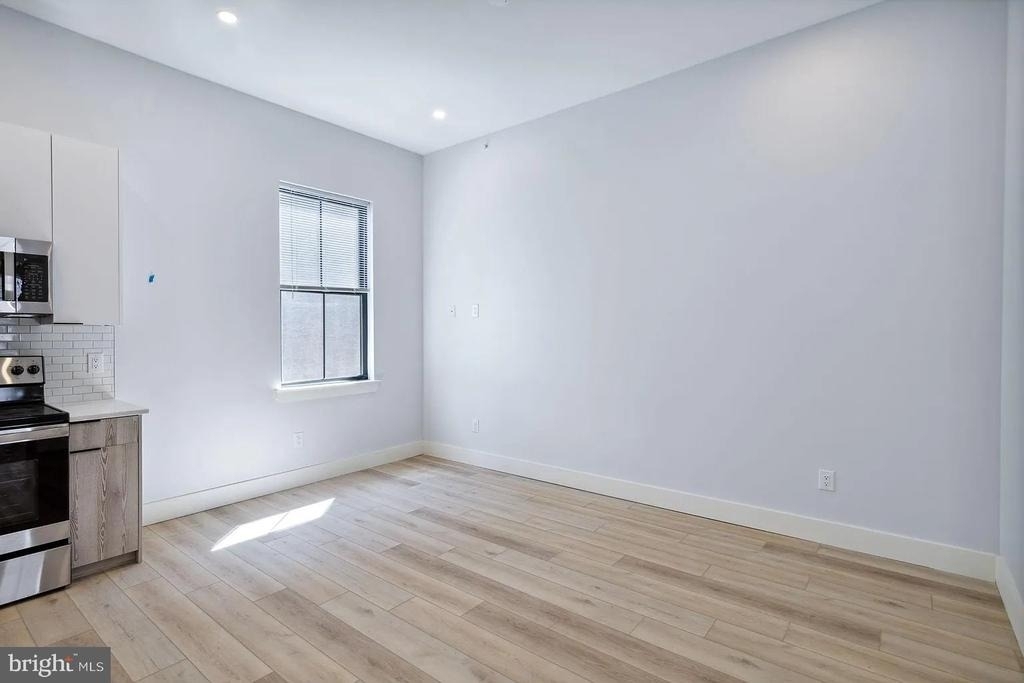 3439-1 Lancaster Avenue - Photo 25