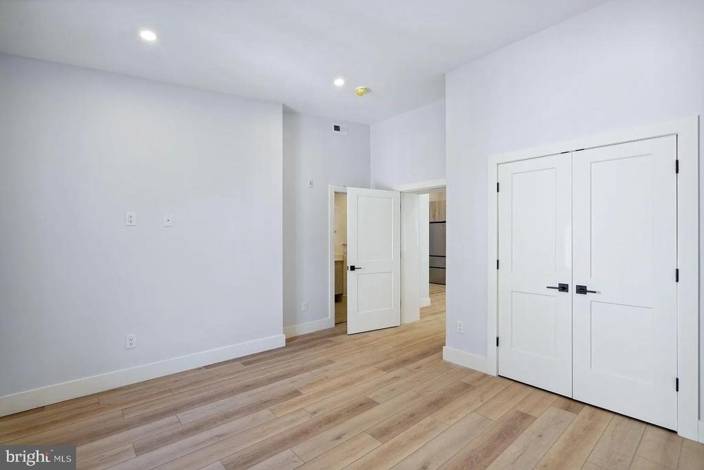 3439-1 Lancaster Avenue - Photo 16