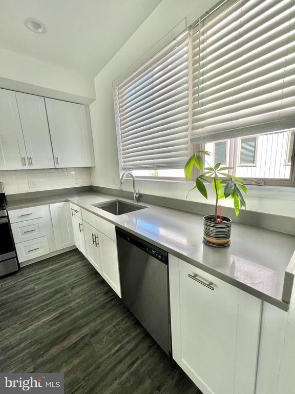 3103 Beachview Lane - Photo 18