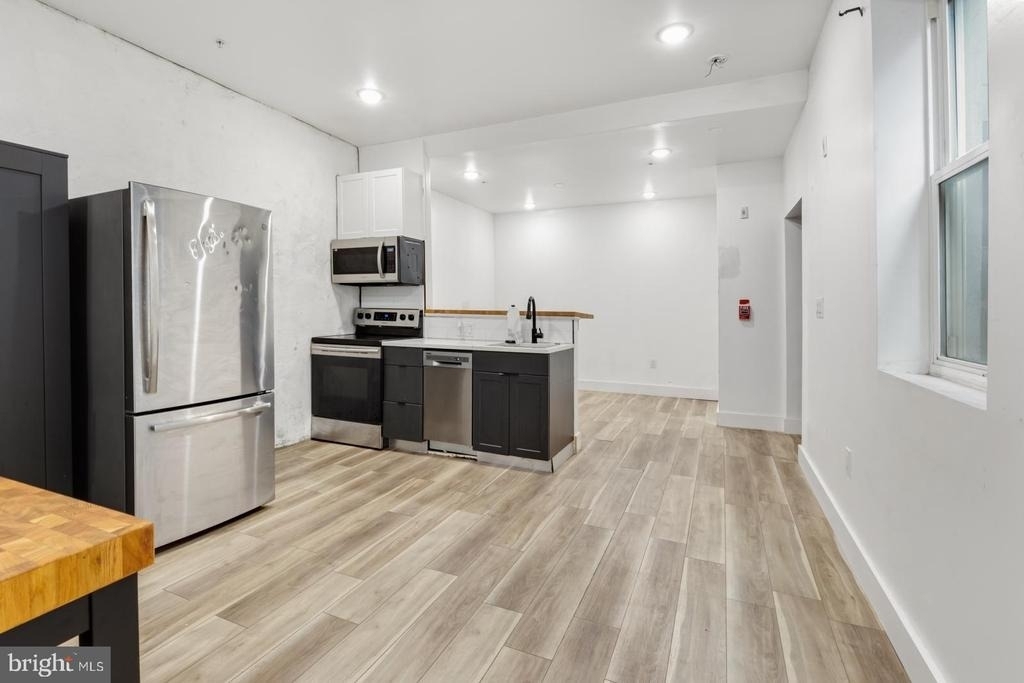 1153 N Front Street - Photo 7