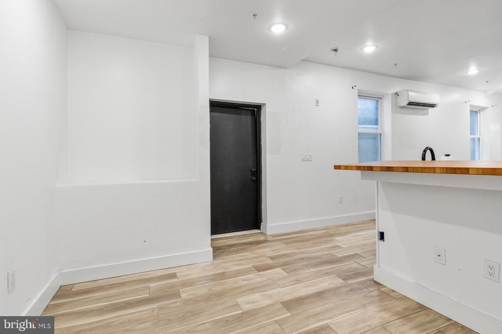1153 N Front Street - Photo 12